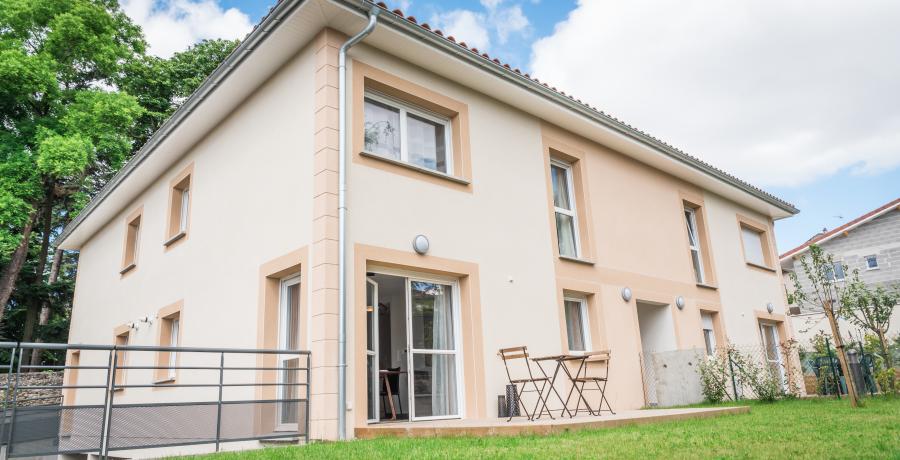 appartement duplex témoin à Saint-Andéol-le-Château - architecture facade