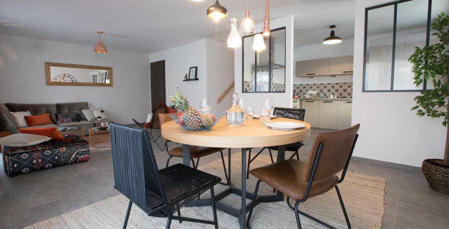 Programme immobilier neuf à Castelmaurou : les Carrés Tolosan, duplex-jardin salle à manger