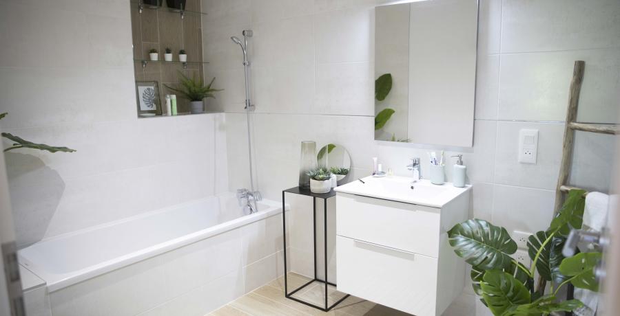 programme immobilier neuf à Jougne : les carrés du Panorama duplex-jardin salle de bain