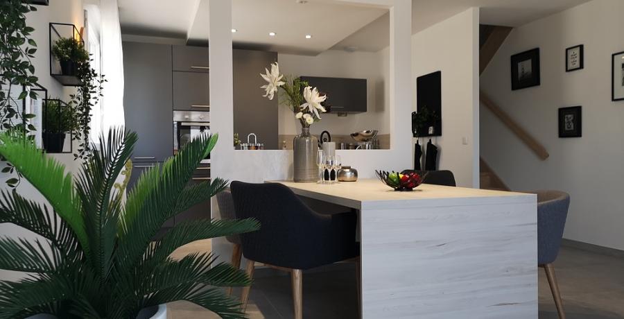 programme immobilier neuf à  Saint-Jean-de-Sixt : les carrés Bienheureux duplex-jardin cuisine