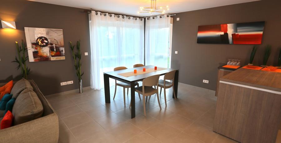 Programme immobilier neuf à Mognard : les Carrés des Champs, duplex-jardin salle à manger