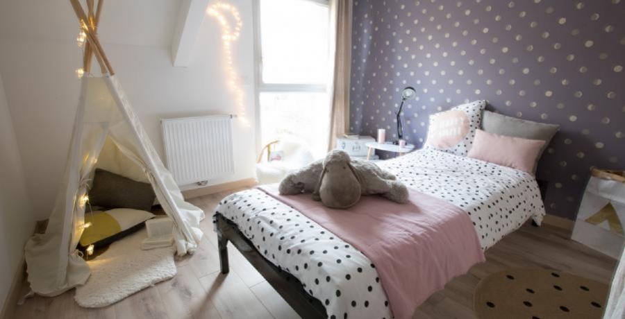 Programme immobilier neuf à Alby-sur-Chéran : les Carrés de la Salette, Duplex-Jardin chambre enfant