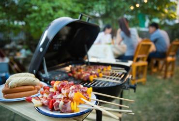 J’aménage un coin barbecue dans mon jardin