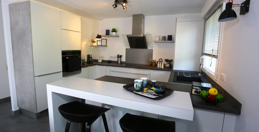 programme immobilier neuf à vétraz-monthoux : les carrés v duplex-jardin cuisine