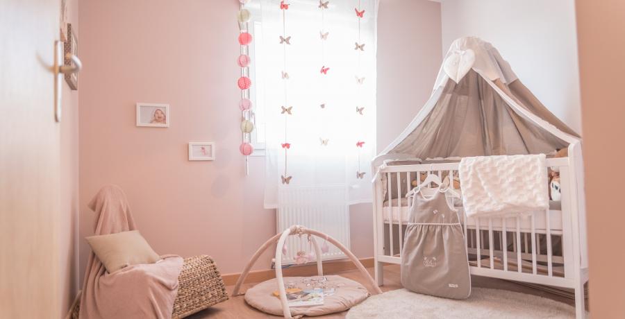 Programme immobilier neuf à Chavanoz : les Carrés du Confluent, duplex-jardin chambre enfant