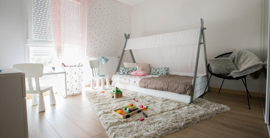 Programme immobilier neuf à Colmar : les Carrés Osmia, duplex-jardin chambre enfant