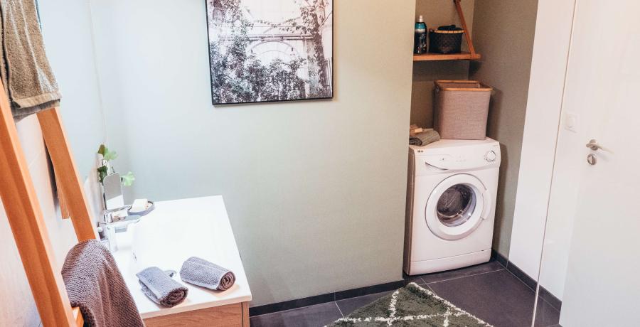 Appartement maison en duplex-jardin programme immobilier neuf à Dachstein salle de bain